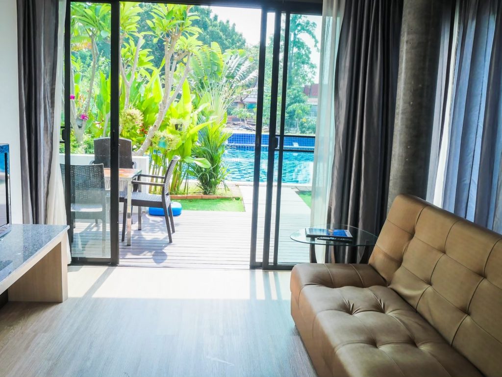Franjipani Huahin Pool Family 98